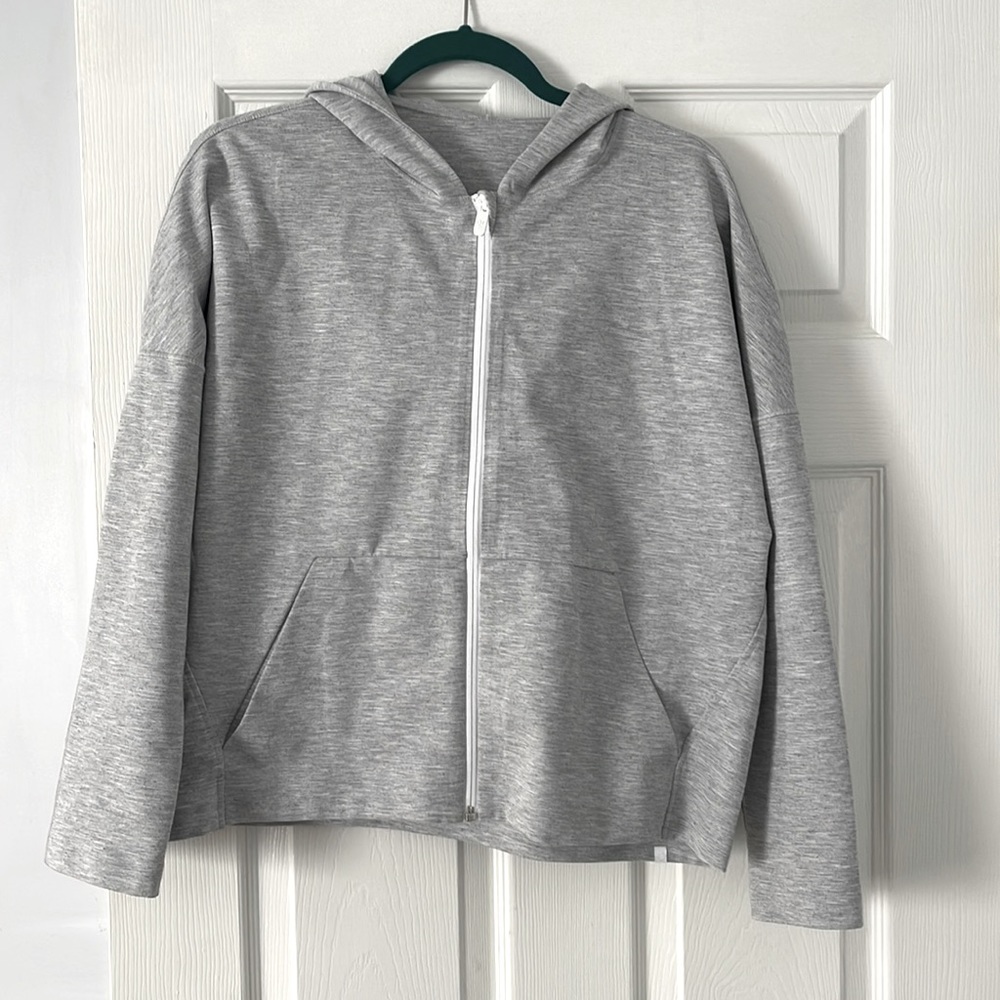 Light LuluLemon Cropped/Boxy Hoodie